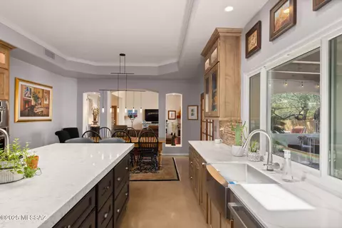 Kitchen - 6656 E Circulo Otono, Tucson, AZ 85750 photo 4 of 5