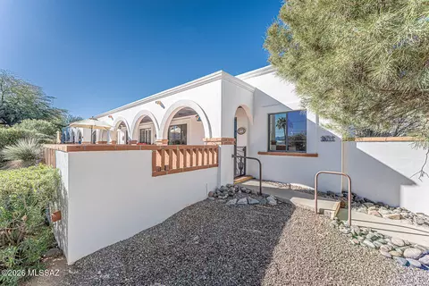 176 S Paseo Pena #D, Green Valley, AZ 85614