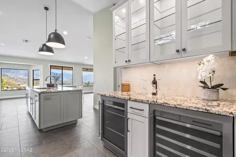 Kitchen - 65221 E Diamond Ridge Ct, Tucson, AZ 85739 photo 8 of 8