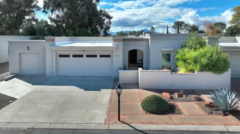 2775 W Casas Cir, Tucson, AZ 85742