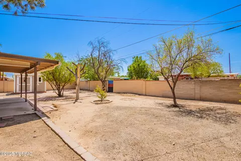 Exterior - 6322 E Colgate Dr, Tucson, AZ 85710 photo 5 of 7