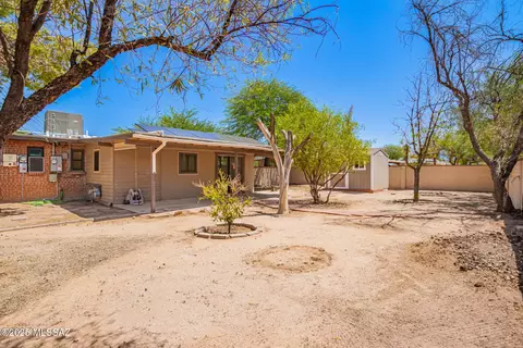 Exterior - 6322 E Colgate Dr, Tucson, AZ 85710 photo 6 of 7