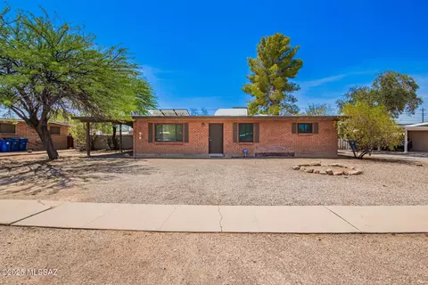 6322 E Colgate Dr, Tucson, AZ 85710
