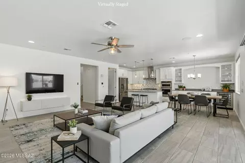 10198 E Boulder Hop Trl, Tucson, AZ 85747