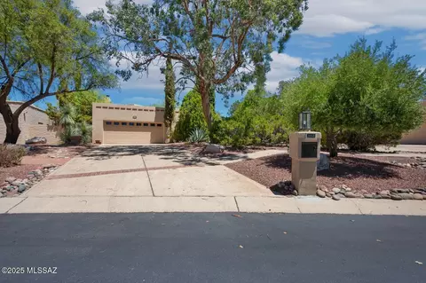 3668 N River Canyon Rd, Tucson, AZ 85750