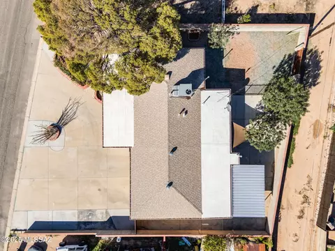 View/Area - 5741 E 33rd St, Tucson, AZ 85711 photo 2 of 2