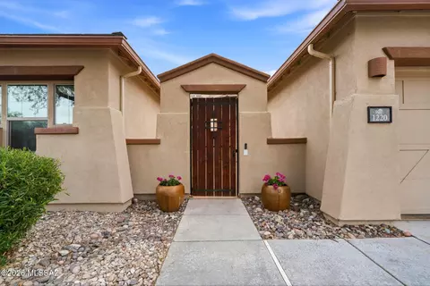 1220 W Calabria Ct, Oro Valley, AZ 85755
