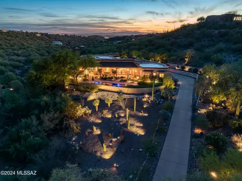 5043 N Marlin Canyon Pl, Tucson, AZ 85750