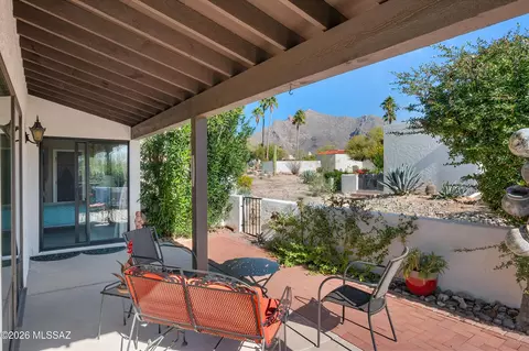 7552 N Palm Cir, Tucson, AZ 85704