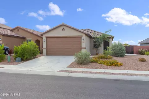 7996 S Golden Bell Dr, Tucson, AZ 85747