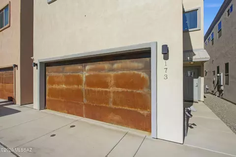 173 E Stone Ct, Tucson, AZ 85705