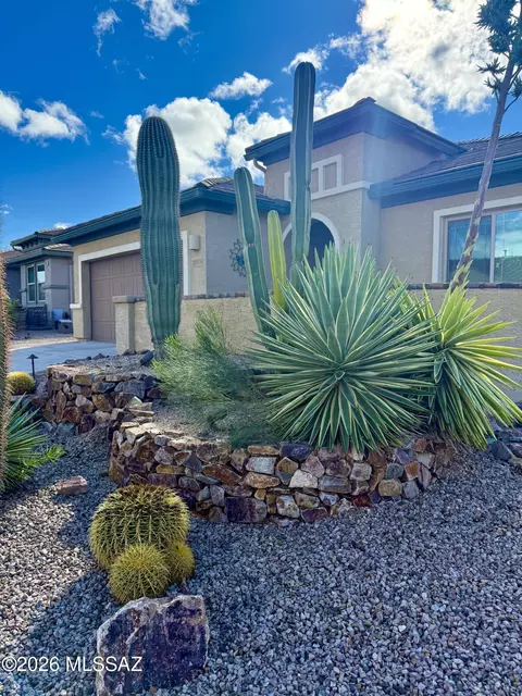 13834 E Cardemore Dr, Vail, AZ 85641 photo 2