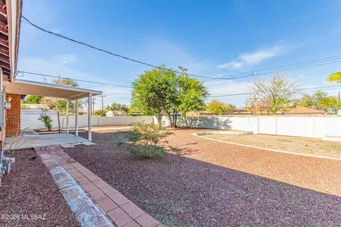 Exterior - 6517 E Cooper St, Tucson, AZ 85710 photo 6 of 6