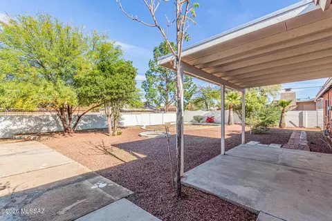 Exterior - 6517 E Cooper St, Tucson, AZ 85710 photo 3 of 6