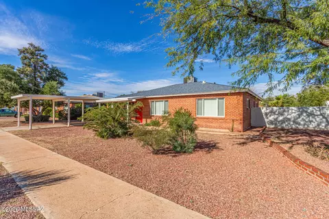 6517 E Cooper St, Tucson, AZ 85710