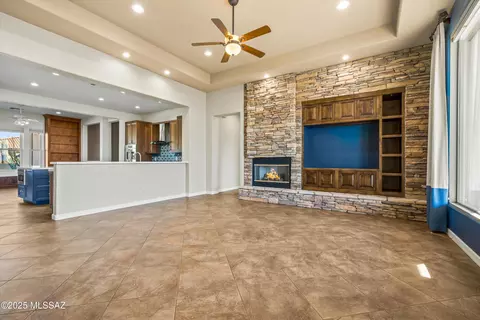 Living - 66213 E Box Elder Rd, Tucson, AZ 85739 photo 5 of 7