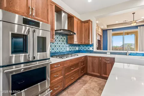 Kitchen - 66213 E Box Elder Rd, Tucson, AZ 85739 photo 1 of 9