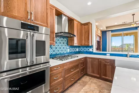 Kitchen - 66213 E Box Elder Rd, Tucson, AZ 85739 photo 4 of 9