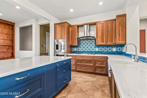 Kitchen - 66213 E Box Elder Rd, Tucson, AZ 85739 photo 3 of 9