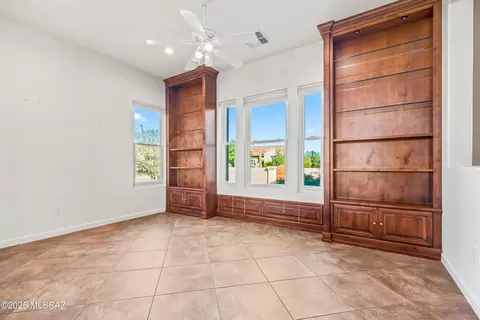 Living - 66213 E Box Elder Rd, Tucson, AZ 85739 photo 2 of 7