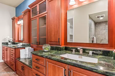 Bath - 66213 E Box Elder Rd, Tucson, AZ 85739 photo 3 of 5