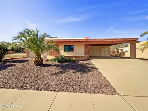 2016 S San Vincent Dr, Green Valley, AZ 85614