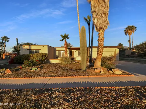 7881 N Soledad Ave, Tucson, AZ 85741