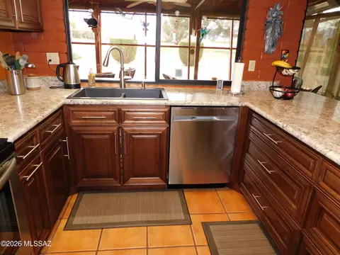 Kitchen - 1002 E Geneva St, Sunsites, AZ 85625 photo 3 of 7
