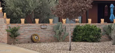 Exterior - 1002 E Geneva St, Sunsites, AZ 85625 photo 3 of 10