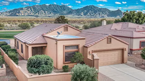 3467 S Waterfall Dr, Green Valley, AZ 85614