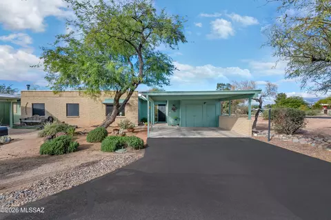 8343 N Verde Catalina Dr, Tucson, AZ 85704