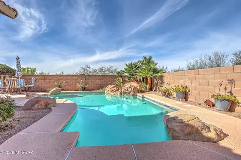 Exterior - 10236 E Buffaloberry Loop, Tucson, AZ 85748 photo 5 of 16