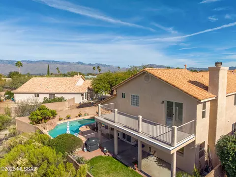 View/Area - 10236 E Buffaloberry Loop, Tucson, AZ 85748 photo 3 of 5