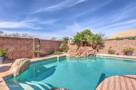 Exterior - 10236 E Buffaloberry Loop, Tucson, AZ 85748 photo 3 of 16