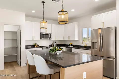 Kitchen - 3723 E Wetstones Rd, Vail, AZ 85641 photo 2 of 3