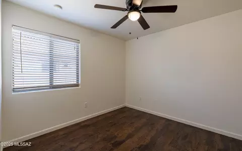 Bedroom - 5295 E Agave Vista Dr, Tucson, AZ 85756 photo 3 of 6