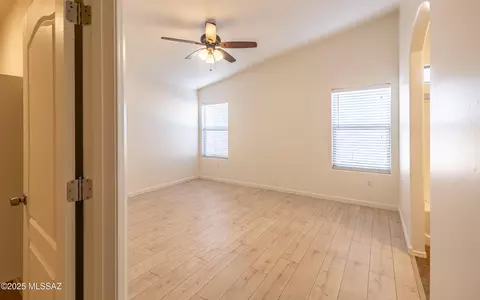 Bedroom - 5295 E Agave Vista Dr, Tucson, AZ 85756 photo 1 of 6