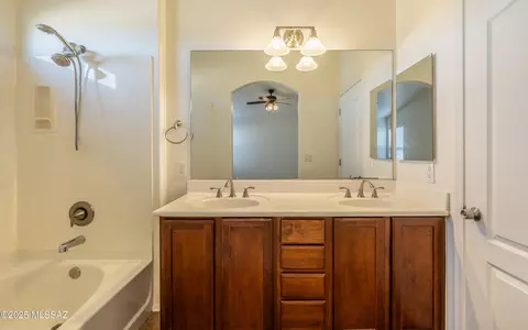 Bath - 5295 E Agave Vista Dr, Tucson, AZ 85756 photo 1 of 3