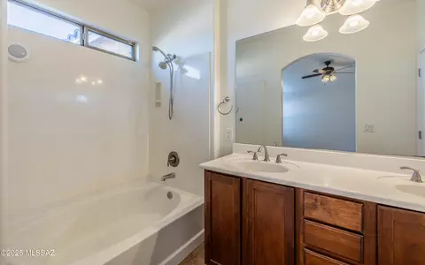 Bath - 5295 E Agave Vista Dr, Tucson, AZ 85756 photo 2 of 3