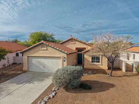 12413 N Brightridge Dr, Oro Valley, AZ 85755