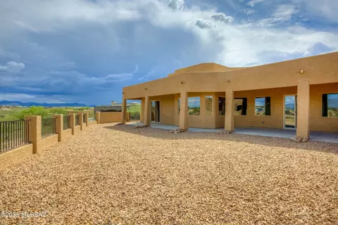 Exterior - 13407 S Sundown Ranch Rd, Vail, AZ 85641 photo 8 of 9