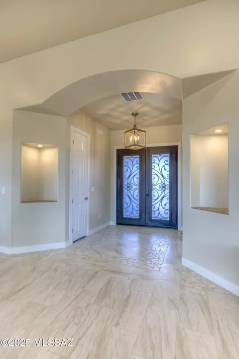 Entry Way - 13407 S Sundown Ranch Rd, Vail, AZ 85641 photo 2 of 2