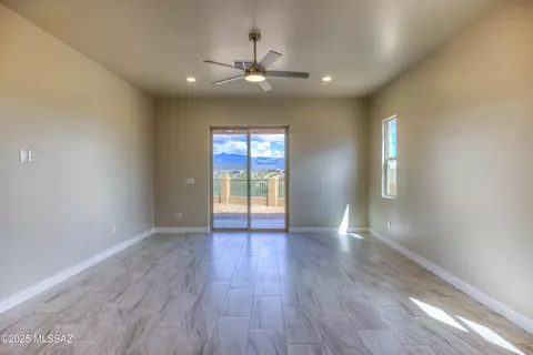 Living - 13407 S Sundown Ranch Rd, Vail, AZ 85641 photo 6 of 6