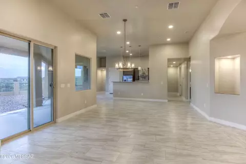Living - 13407 S Sundown Ranch Rd, Vail, AZ 85641 photo 4 of 6