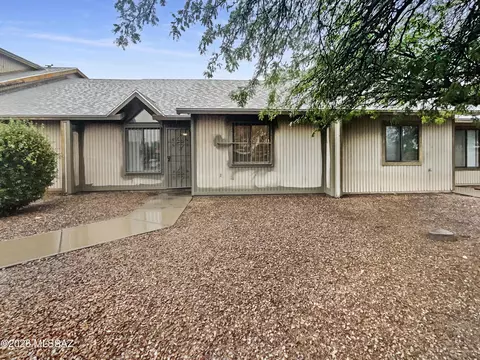 2713 N Pacific Dr, Tucson, AZ 85705