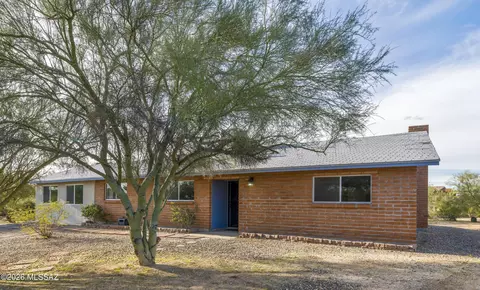 1520 W Los Filos Dr, Tucson, AZ 85704