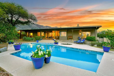 6380 N Valley View Rd, Tucson, AZ 85718