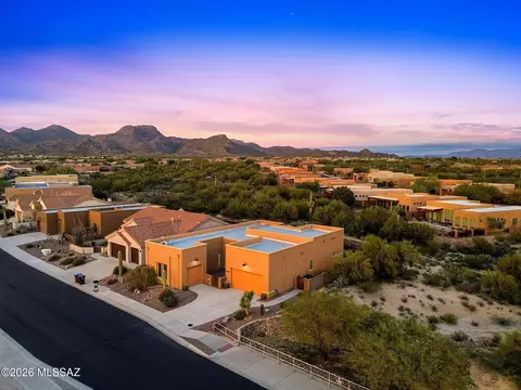 12270 N Golden Mirror Dr, Marana, AZ 85658