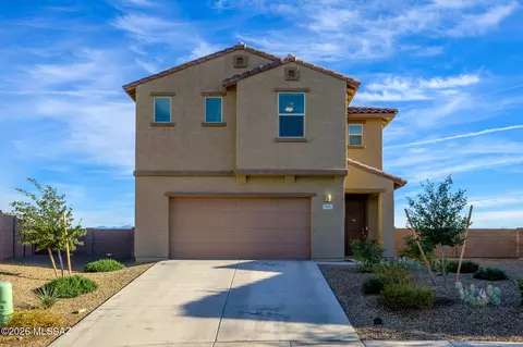 7801 S Walnutview Dr, Tucson, AZ 85757