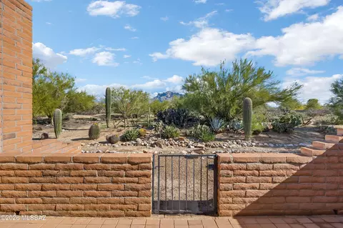1728 W Dalehaven Cir, Tucson, AZ 85704